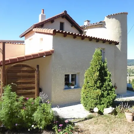 Guest house La Tour Aux Tilleuls Lorlanges