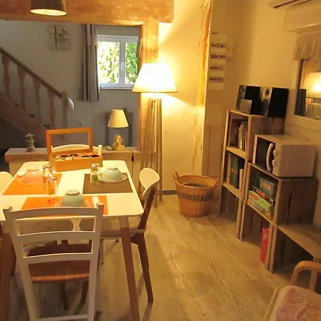 La Tour Aux Tilleuls Guest house